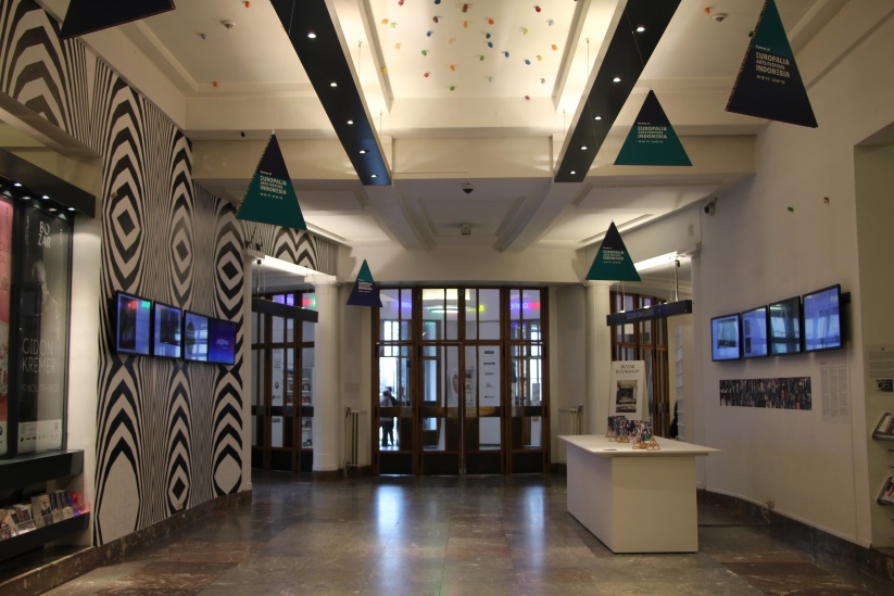 Digital Signage Showcase & Hospital